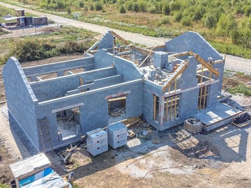 Завершаем строительство стен из газобетона на объекте в кп Марьино - фото №1