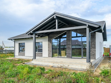 Завершили фасадные работы на одноэтажном доме 125м² в СНТ Новая Околица - фото №4